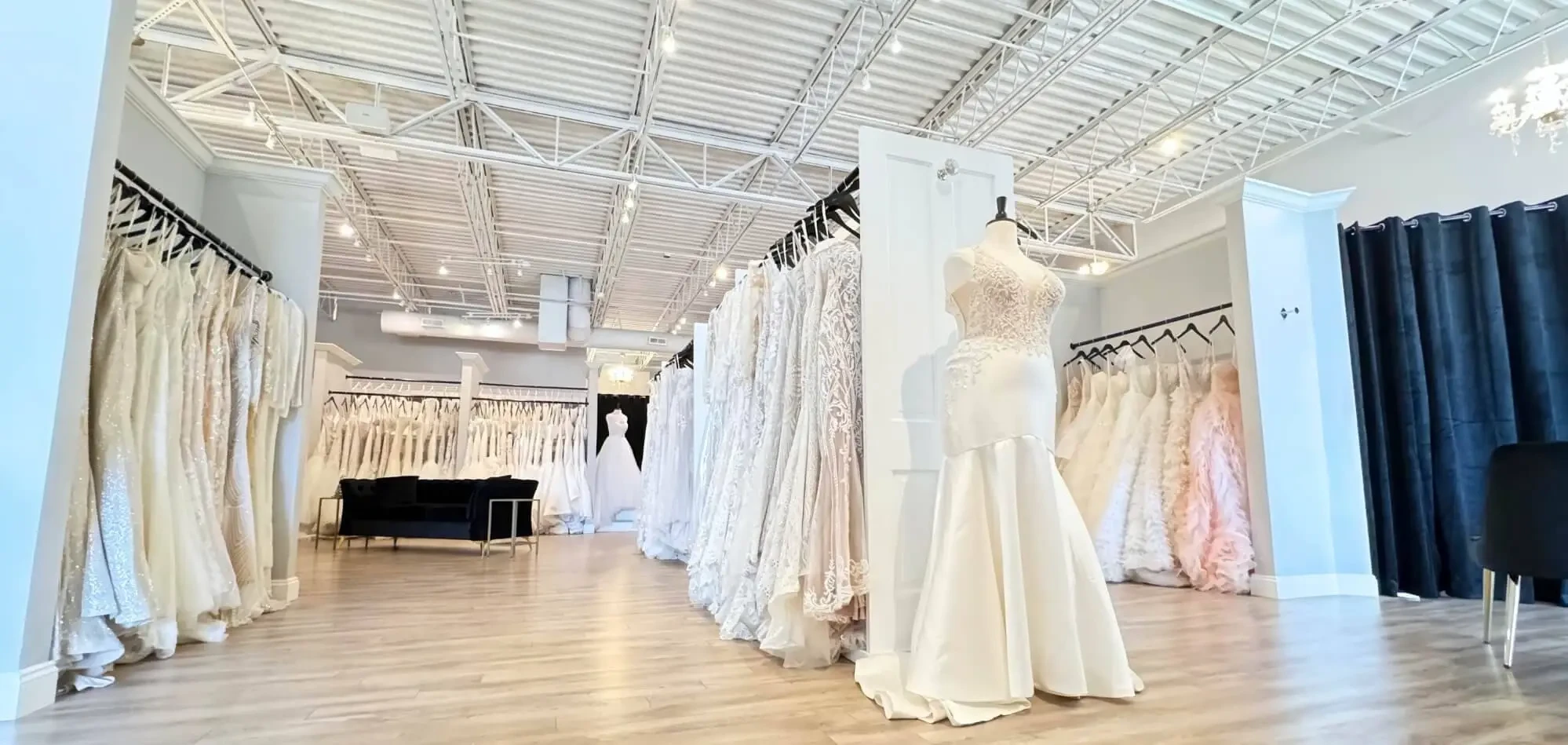 Why Choose Here &amp; Now Bridal for Your Virginia Beach Wedding Dress. Desktop Image