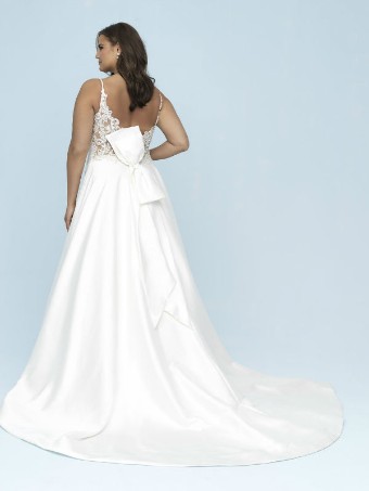 Style #9620 #4 Ivory/Nude/Silver thumbnail