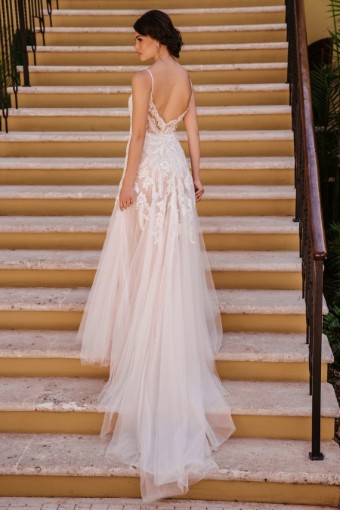 Here & Now Style #9961 #1 default Ivory/Nude/Champagne thumbnail