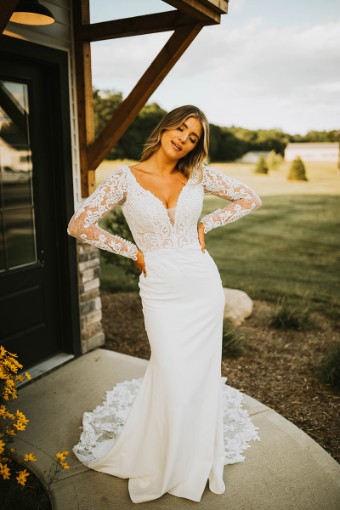 Here & Now Style #8747 #0 default (IV-PL) Ivory Gown w Porcelain Tulle Plunge thumbnail