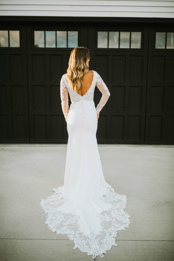 Here & Now Style #8747 #1 default (IV-PL) Ivory Gown w Porcelain Tulle Plunge thumbnail