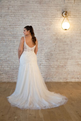 Here & Now Style #7479 #4 (IVIV-PL) Ivory Lace & Tulle ov Ivory Gown w Porcelain Tulle Plunge thumbnail