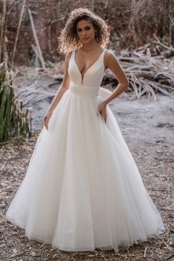 Here & Now Style #3559 #0 default Ivory/Nude thumbnail