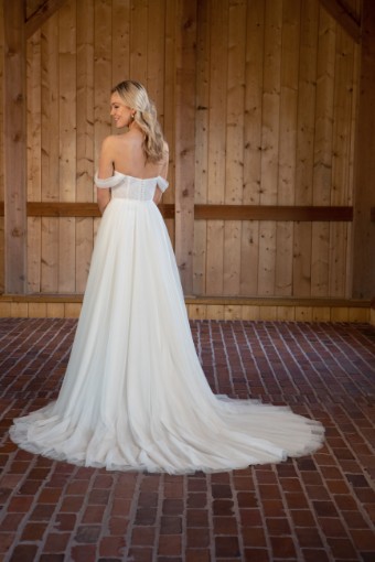 Here & Now Style #D3593 #1 default Ivory/Ivory (ZZ11 - W/No Beading) thumbnail