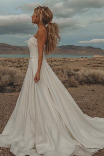 Here & Now Style #7045 #0 default (IVR) Ivory thumbnail