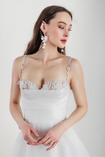 Here & Now Style #Dianthus - 13218 #2 Ivory thumbnail
