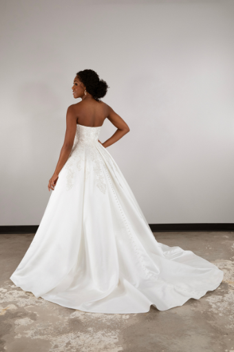 Here & Now Style #D3977 #1 (IVAL-PL) IVR LACE & TULLE OVER ALM GOWN W PORCELAIN TULLE ILLUSION thumbnail