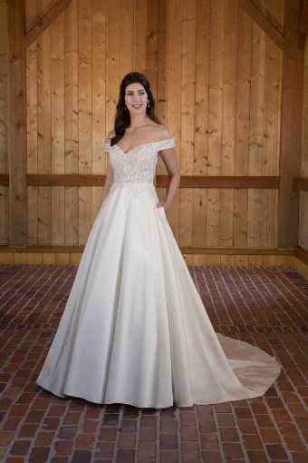 Here & Now Style #D3565 #0 default Ivory thumbnail