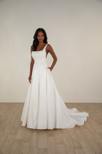 Here & Now Style #7897 #0 default (IV-PL) Ivory Gown w Porcelain Tulle Plunge thumbnail