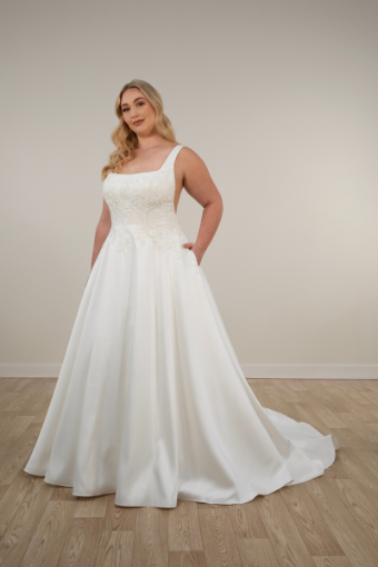 Here & Now Style #7897 #3 (IV-PL) Ivory Gown w Porcelain Tulle Plunge thumbnail