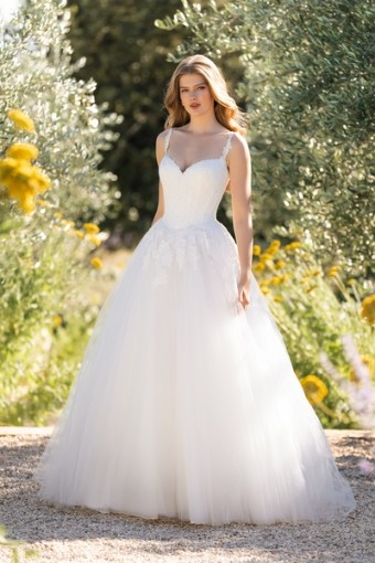 Here & Now Style #2509967 #0 default Ivory thumbnail