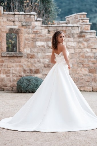 Here & Now Style #2509917 #3 Ivory thumbnail