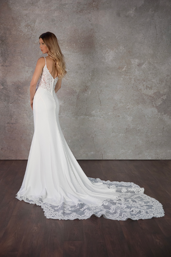 Here & Now Style #2509338 #1 (IVIV-PL) IVORY GOWN W PORCELAIN TULLE PLUNGE thumbnail