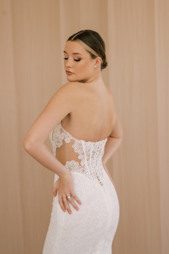 Here & Now Style #regular retail $3,200 #3 default Ivory/Nude thumbnail