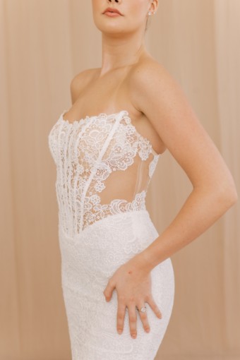 Here & Now Style #regular retail $3,200 #1 Ivory/Nude thumbnail