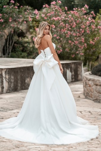 Here & Now Style #2509966 #1 default Ivory thumbnail
