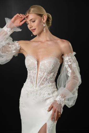 Here & Now Style #25090211 #2 default (IV-PL) Ivory Gown w Porcelain Tulle Plunge thumbnail