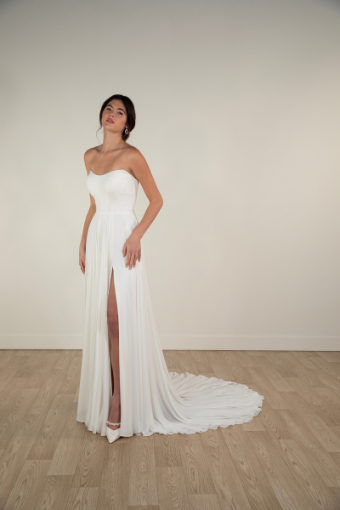 Here & Now Style #7901 #2 (IVR) Ivory thumbnail