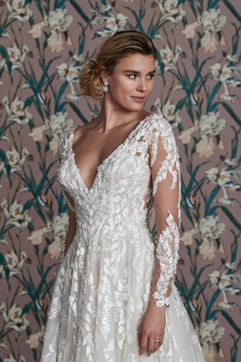 Here & Now Style #25119511 #4 default Ivory/Nude thumbnail