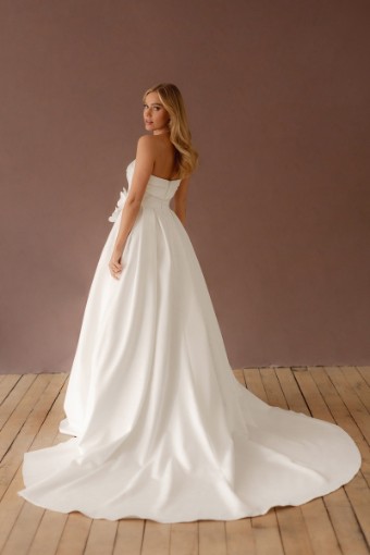 Here & Now Style #2511953 #1 default Ivory thumbnail