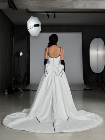 Here & Now Style #Hayworth - EY653 #1 default Ivory/Black thumbnail