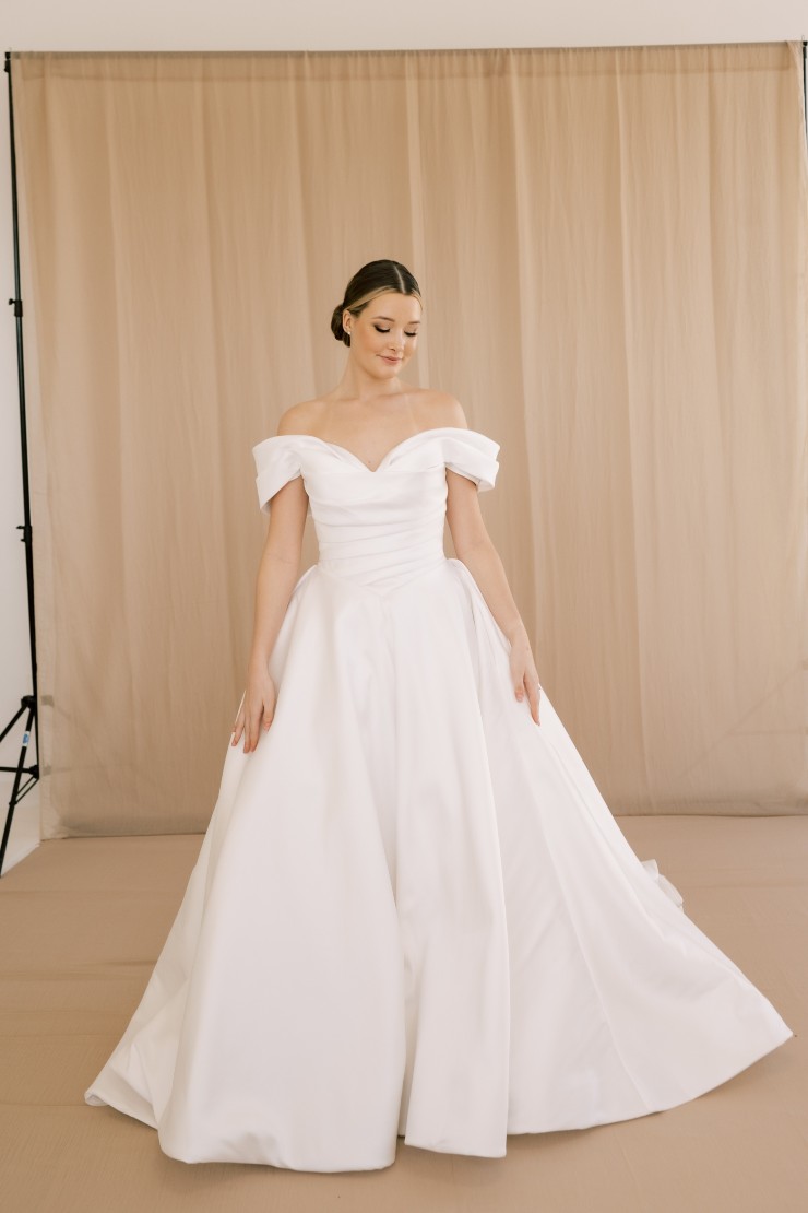 Off The Rack Wedding Dresses in Virginia Beach | Here & Now Off The Rack Wedding Dresses in Virginia Beach | Here & Now