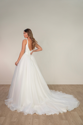 Here & Now Style #SY8222 #1 (PIV) Pure Ivory thumbnail