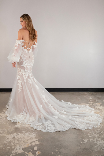 Here & Now Style #D4038 (Dress & Sleeves) #1 (IVRM-PL) Ivory Lace and Tulle over Rum Gown w Porcelain Tulle Plunge thumbnail