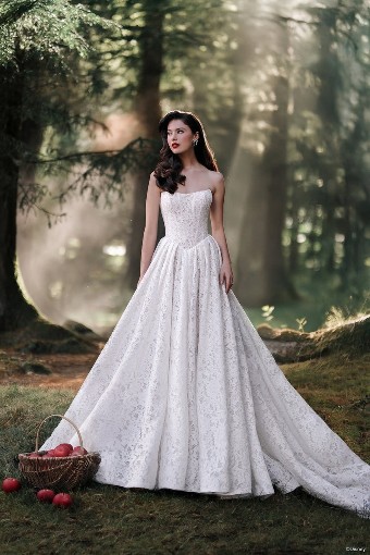 Here & Now Style #D467 - Snow White #0 default Mocha/Champagne/Ivory thumbnail