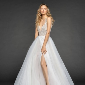 Here & Now Style #4586 Warren #0 default Ivory thumbnail